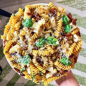Image post by @lafishfry on Instagram