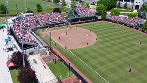 Image post by @HokiesSoftball on Twitter