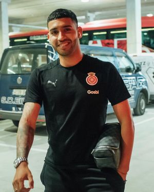 Image post by @gironafc on Instagram