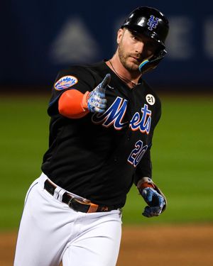 Image post by @losmets on Instagram