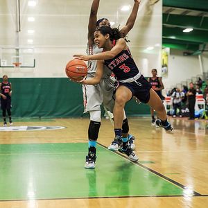 Image post by @nikegirlseybl on Instagram