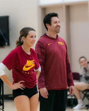 Image post by @uscwomensvolley on Instagram