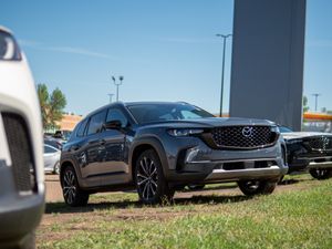 Image post by @parkmazda on Instagram