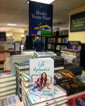 Image post by @gallerybooks on Instagram