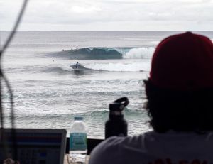 Image post by @wsl.qs on Instagram