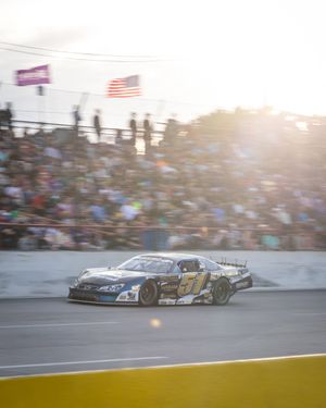 Image post by @NASCARRoots on Twitter