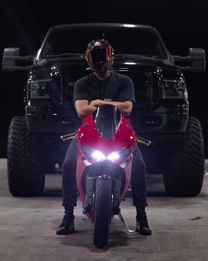 Image post by @cashonlyjon on Instagram