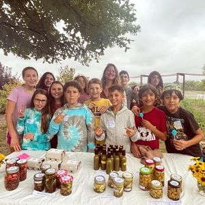 Image post by @denverjewishdayschool on Instagram