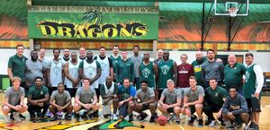 Image post by @TiffinUHoops on Twitter
