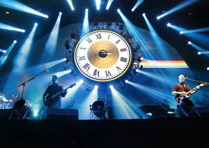 Image post by @thewarfield on Instagram