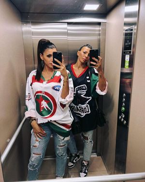 Image post by @corsairesalger on Instagram