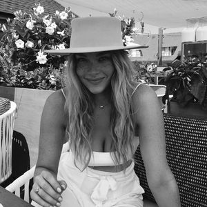 Image post by @camillekostek on Instagram