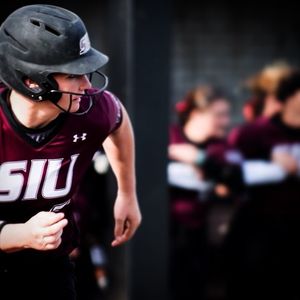 Image post by @siu_softball on Instagram