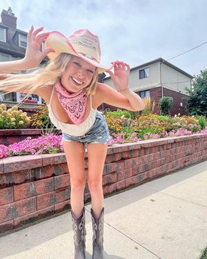 Image post by @iowapiphi on Instagram