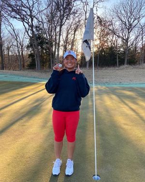 Image post by @cowgirlgolf on Instagram