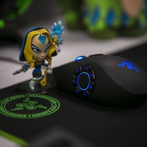 Image post by @razer on Instagram