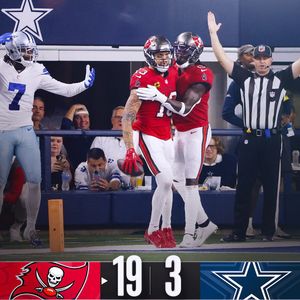 Image post by @nflfrance on Instagram