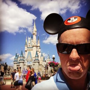 Image post by @lukedonald on Instagram