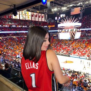 Image post by @elizabethelias on Instagram