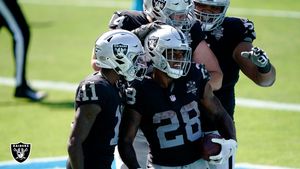 Image post by @Raiders on Twitter