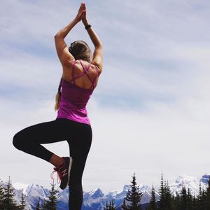 Image post by @fitbit on Instagram