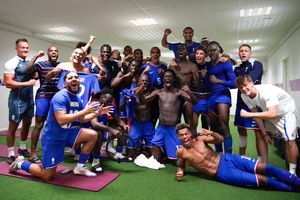 Image post by @equipedefrance on Twitter/X