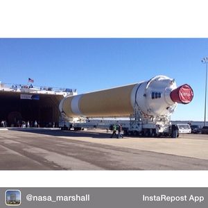 Image post by @nasaartemis on Instagram