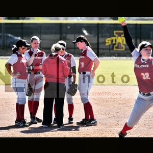 Image post by @iowastatesoftball on Instagram