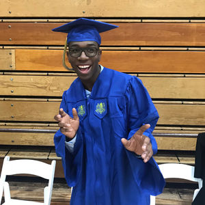 Image post by @hofstrau on Instagram