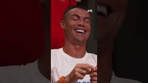 Video post by @cristiano on YouTube