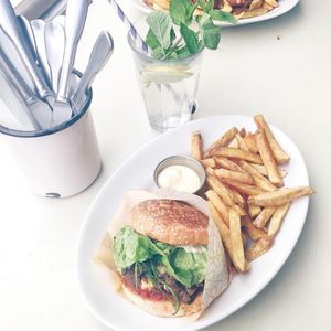 Image post by @nenifood on Instagram