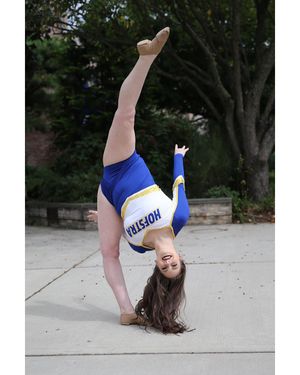 Image post by @hofstradanceteam on Instagram