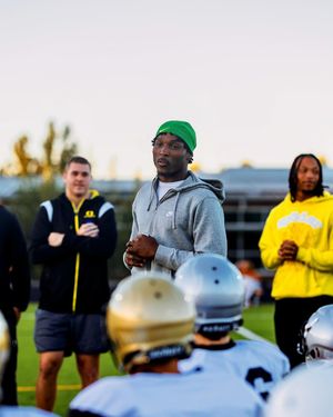 Image post by @oregonfootball on Instagram
