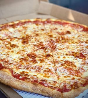 Image post by @vitospizzawenonah on Instagram