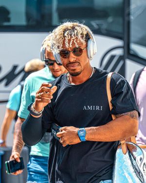 Image post by @lindor12official on Instagram