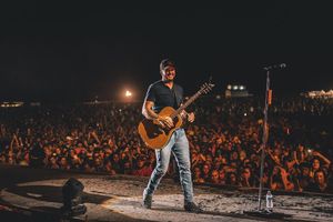 Image post by @lukebryan on Instagram