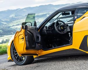 Image post by @lotuscars on Instagram