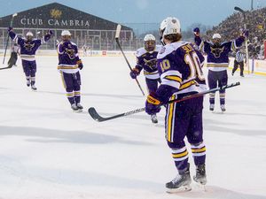 Image post by @hockeydaymn on Instagram