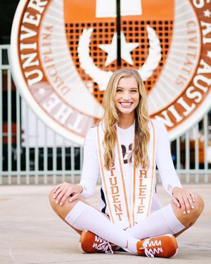 Image post by @texasvolleyball on Instagram