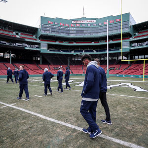 Image post by @uconnfootball on Instagram