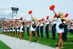 Image post by @csugoldenpoms on Instagram