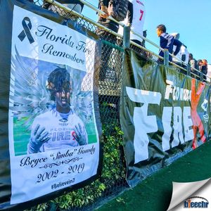 Image post by @bleechr on Instagram