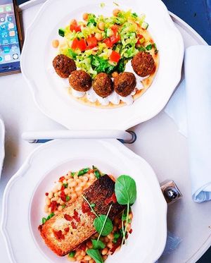 Image post by @theconfidante on Instagram