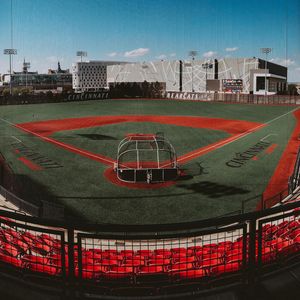 Image post by @gobearcatsbase on Instagram