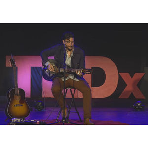 Image post by @thegeorgehage on Instagram