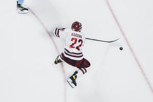 Image post by @umasshockey on Twitter