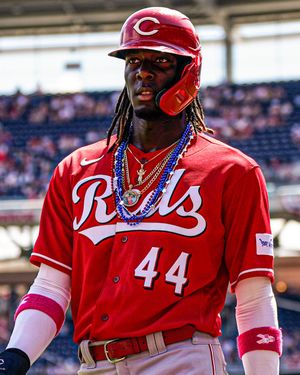 Image post by @Reds on Twitter
