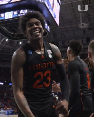 Video post by @caneshoops on Twitter