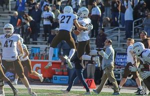 Image post by @24_bush on Instagram