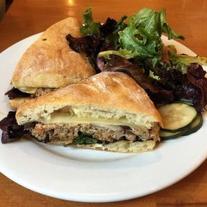 Image post by @thebutteredtin on Instagram